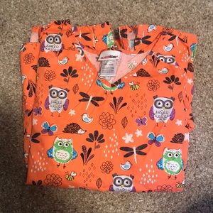 Scrub top. Animal print